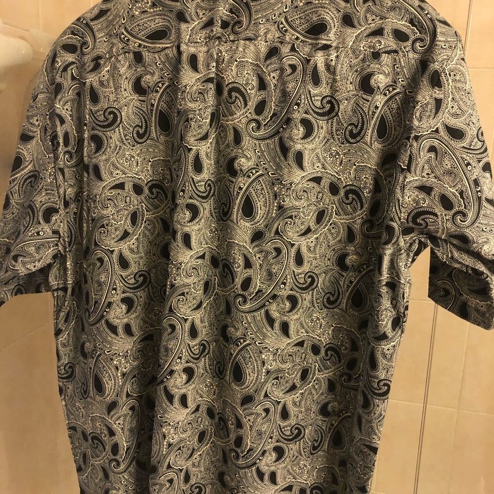 Tori Richard button down shirt